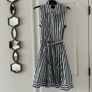 Preppy, timeless Alex Marie dress